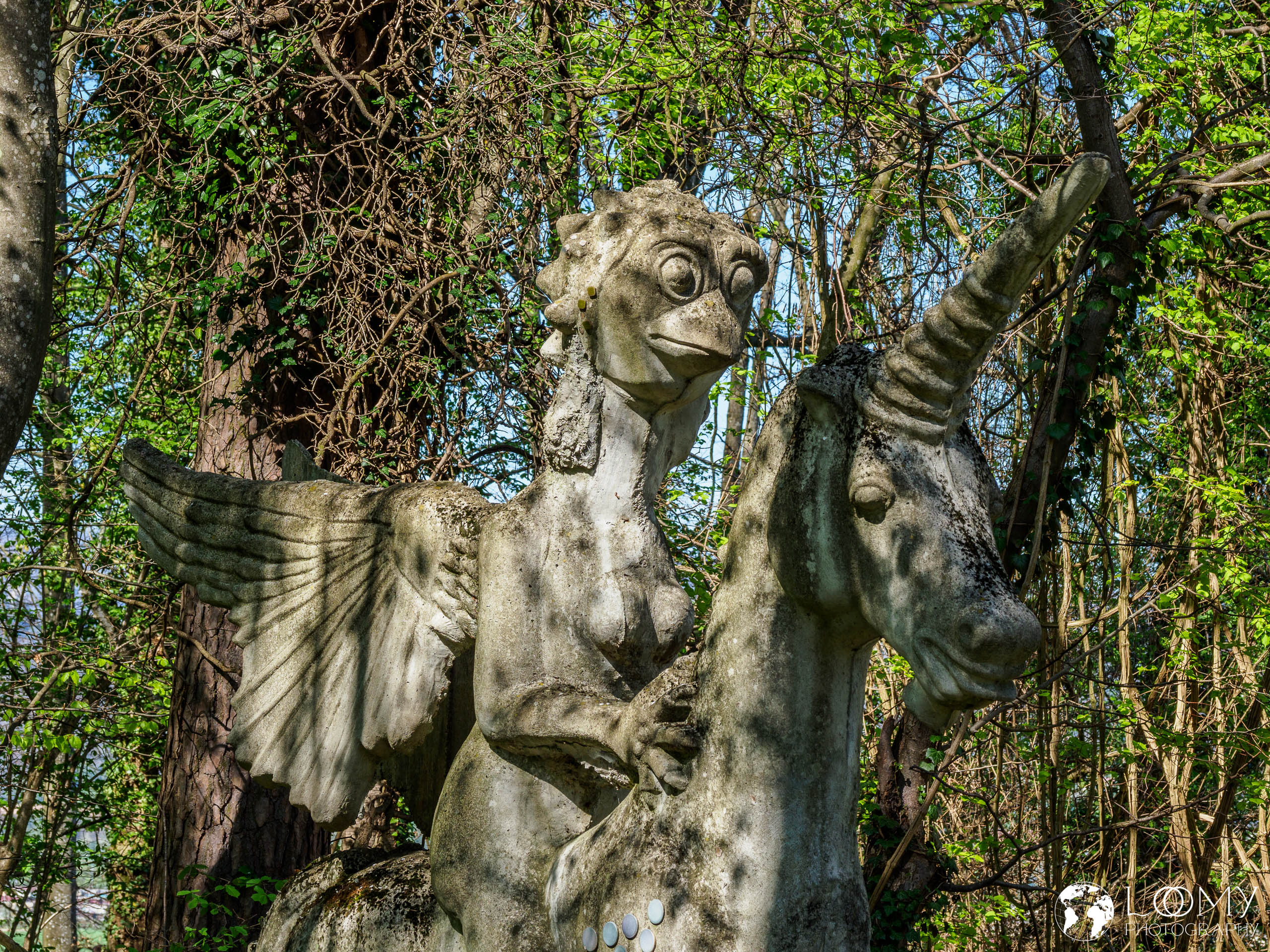 Einhorn mit Vogelmensch