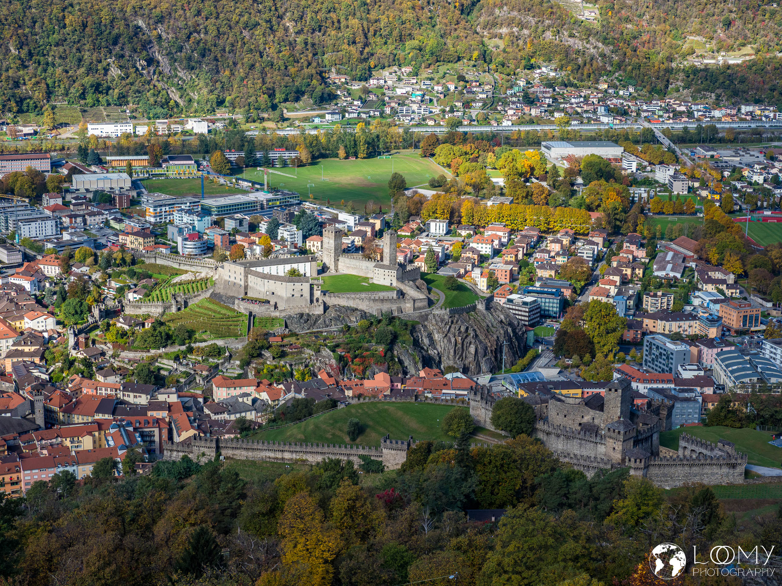Blick auf das Castelgrande (links) und Castello di Montebello  (rechts)