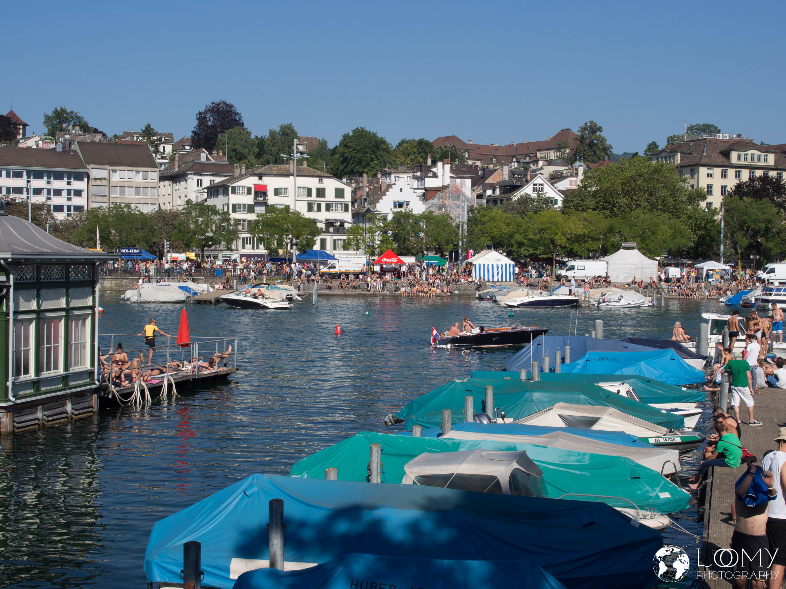 Zu Land und zu Wasser