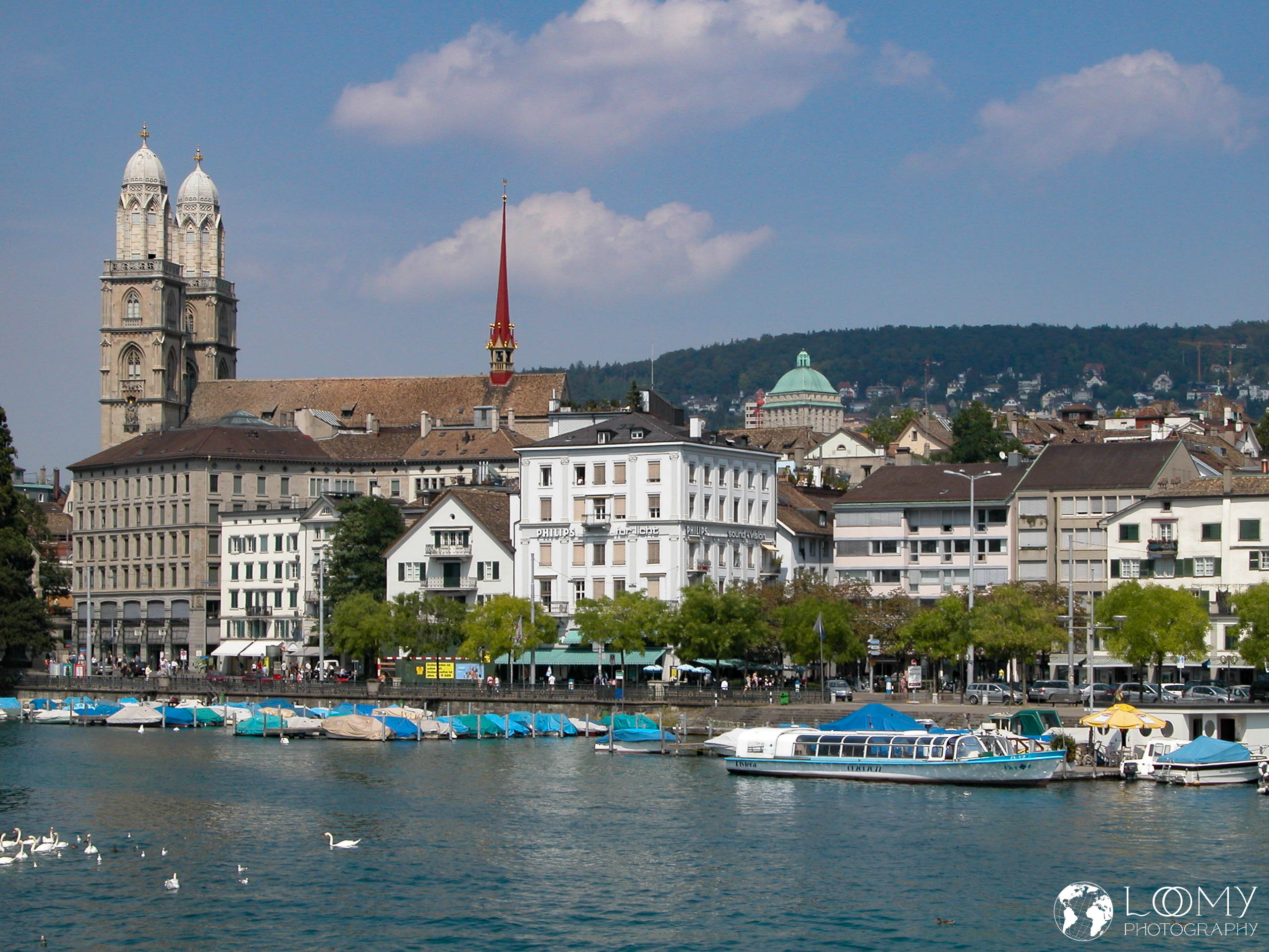 Limat mit Grossmünster